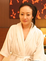 Candid  Erotic Massage Movies