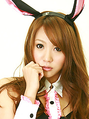 Sweetie Saki Ueda excites us in sexy costume and hot stockings