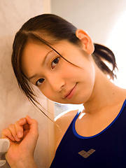 Kaori Ishii Asian in tight bath suit shows that is ready for sea