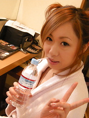 Cute Yurina gets ready in the dressing room