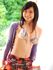 Konomi Yoshikawa Asian smiles being proud of her lustful curves